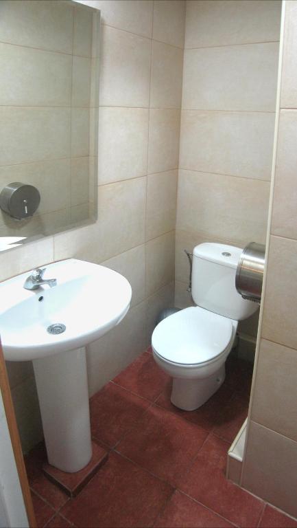 Residencia Sants Albergue Barcelona Habitación foto