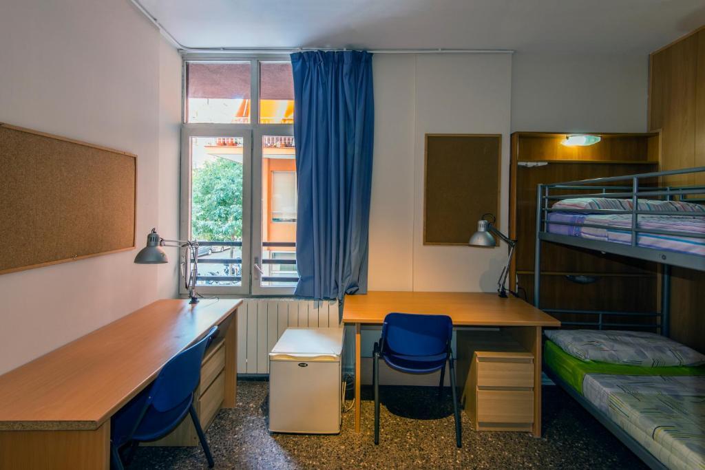 Residencia Sants Albergue Barcelona Habitación foto