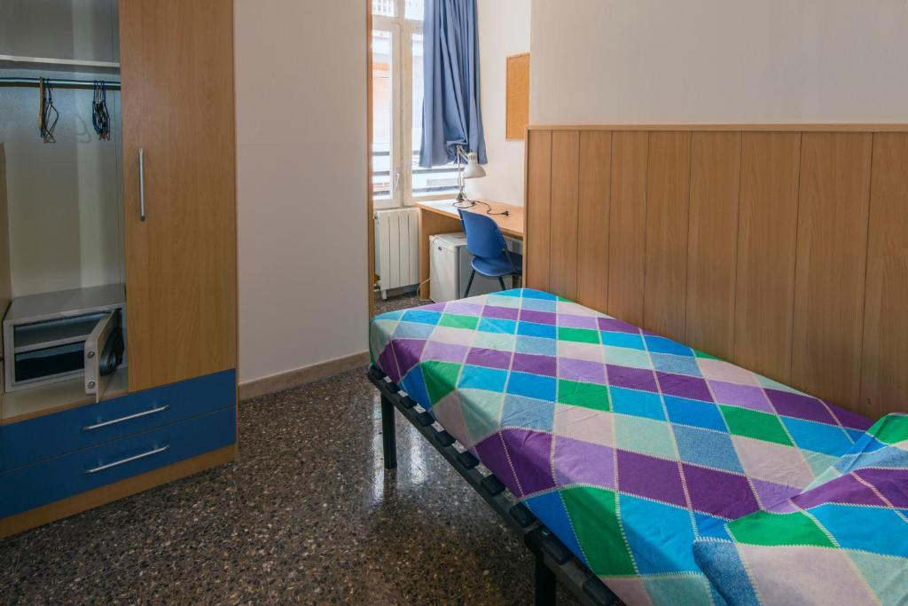 Residencia Sants Albergue Barcelona Habitación foto
