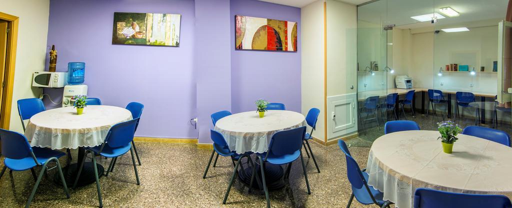 Residencia Sants Albergue Barcelona Exterior foto