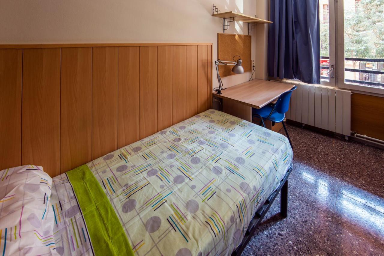 Residencia Sants Albergue Barcelona Habitación foto