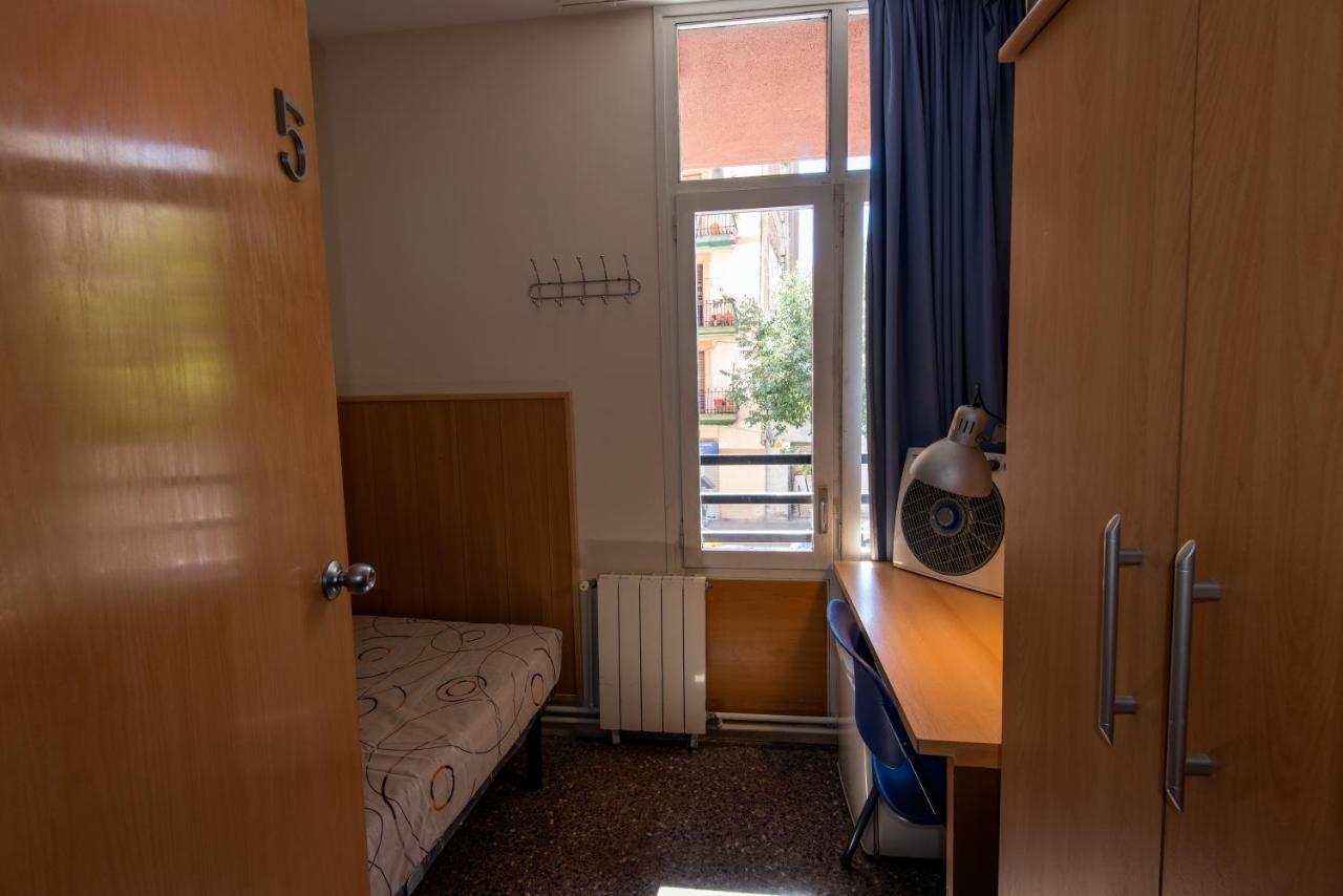 Residencia Sants Albergue Barcelona Habitación foto