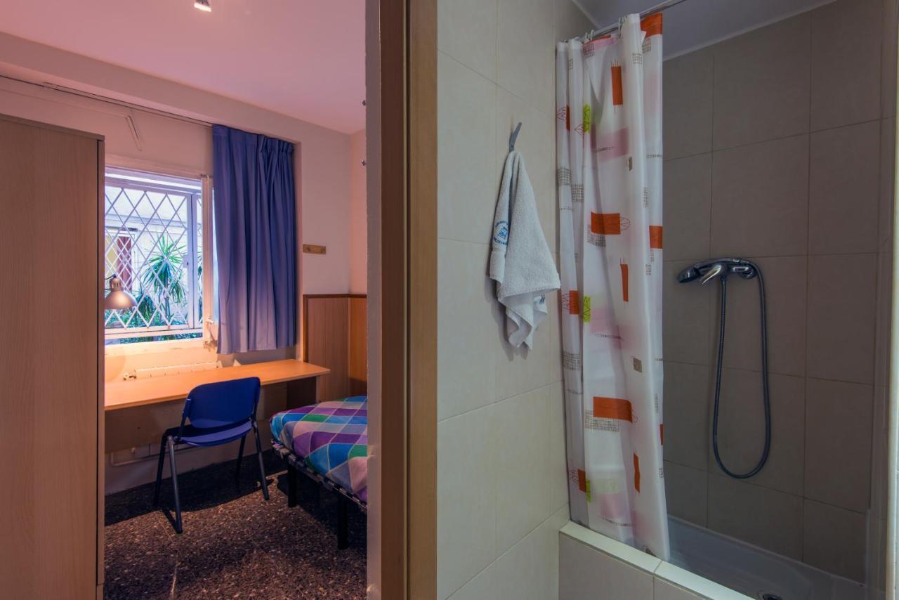 Residencia Sants Albergue Barcelona Habitación foto
