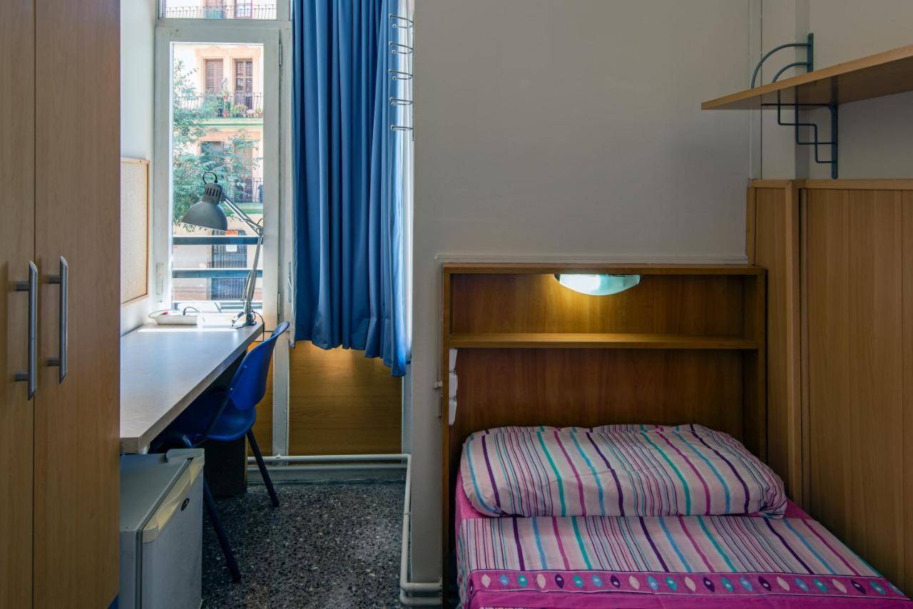 Residencia Sants Albergue Barcelona Habitación foto